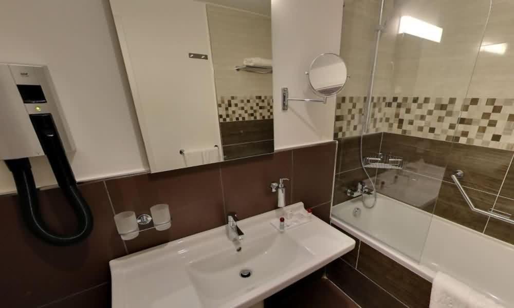 Hotel Hani Algiers Bagian luar foto